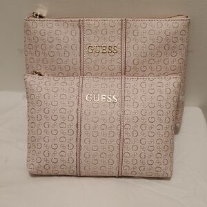 GUESS Light Pink Logo Cosmetic Bag Set. The Size Is Medium And The Color Is Ligh